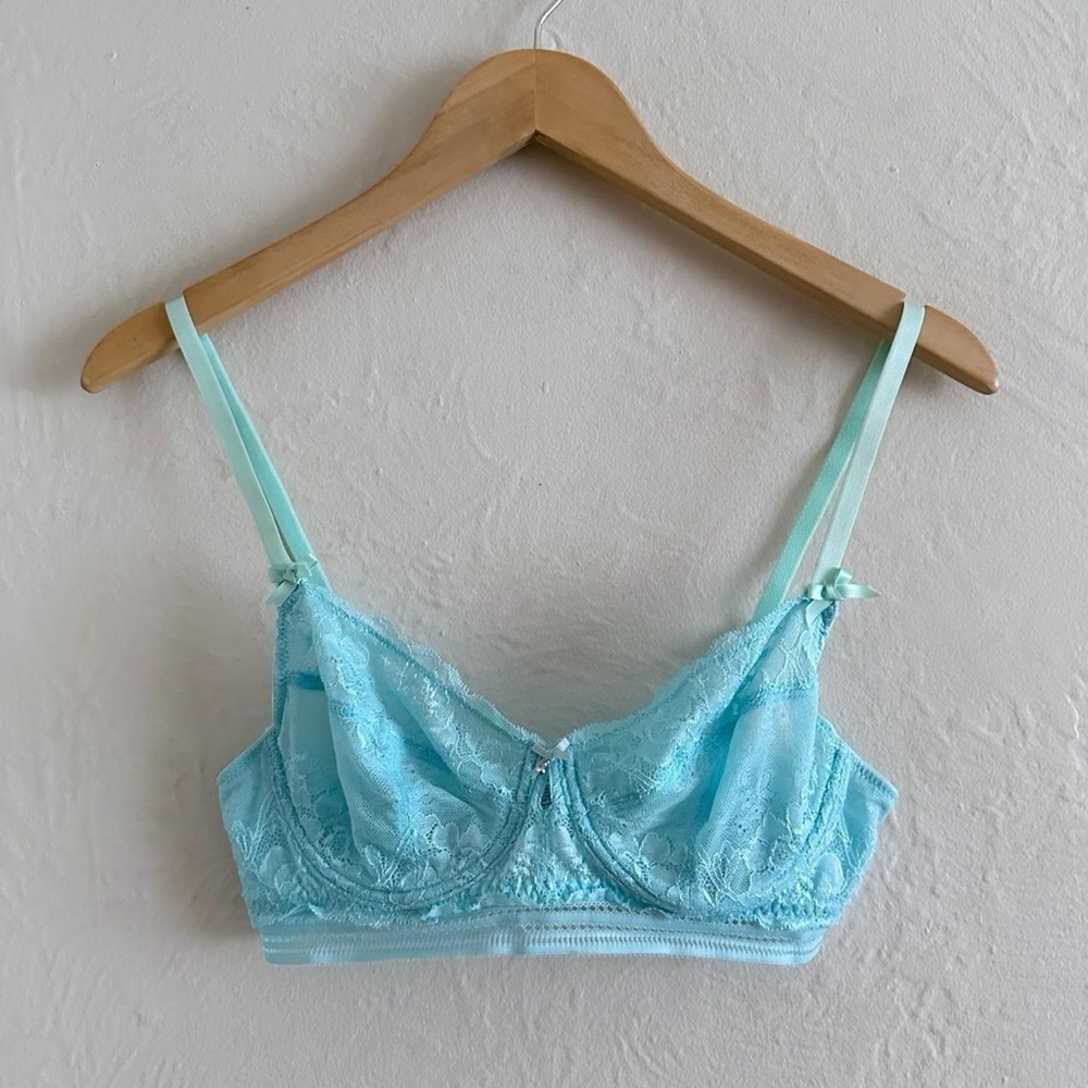 ⚡️10$ sale⚡️ La Vie En Rose Blue Pastel Lace Bra Size 34B